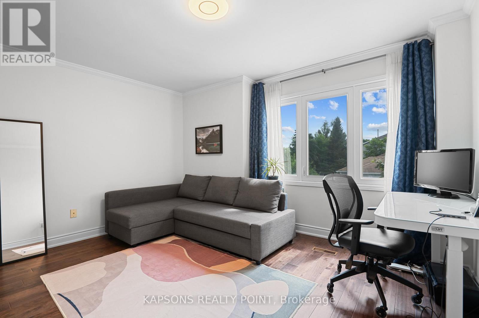 1255 Woodhill Court, Mississauga, Ontario  L5E 3H2 - Photo 27 - W12292438