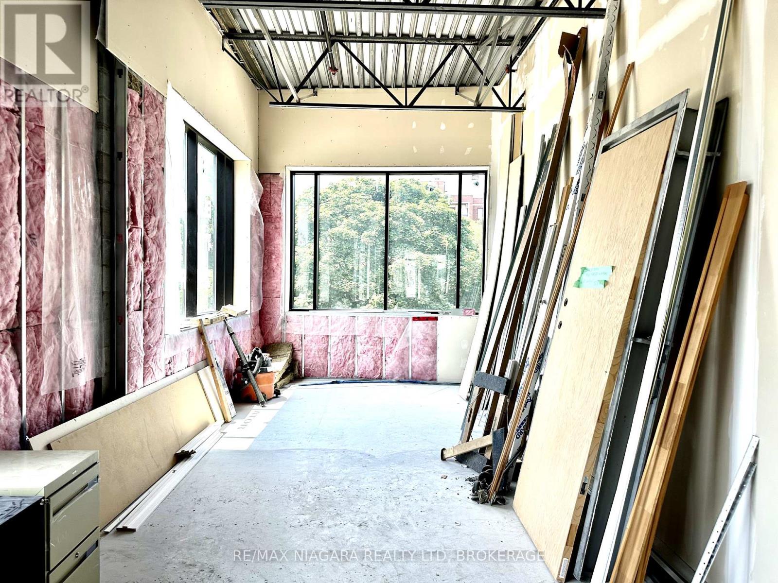 203 - 359 Carlton Street, St. Catharines, Ontario  L2N 1C2 - Photo 15 - X12292684