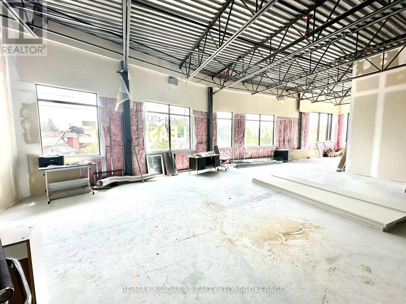 203 - 359 Carlton Street, St. Catharines, Ontario  L2N 1C2 - Photo 16 - X12292684