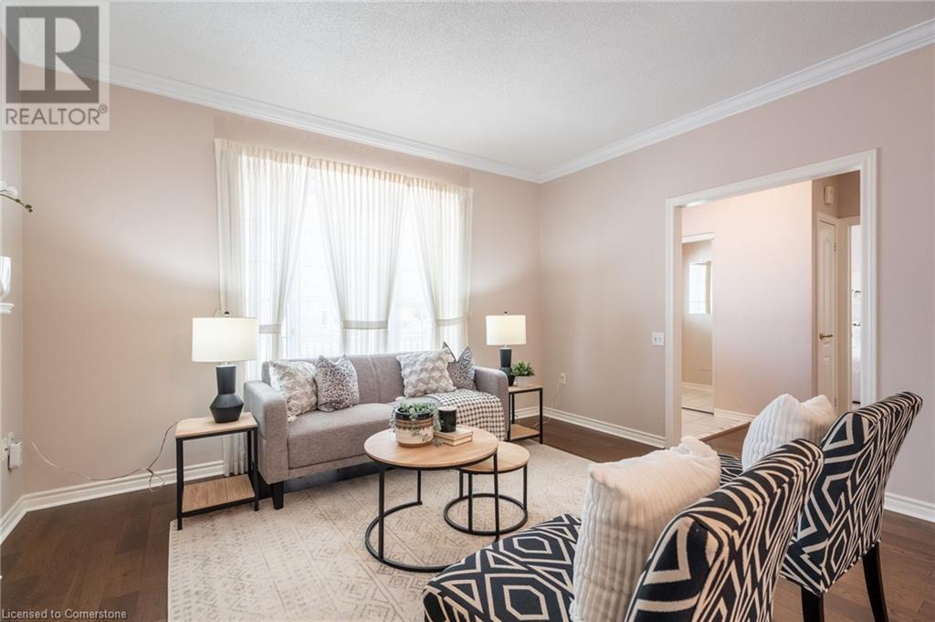 Property at 281 SILVERBIRCH Boulevard Unit# 19 image 5