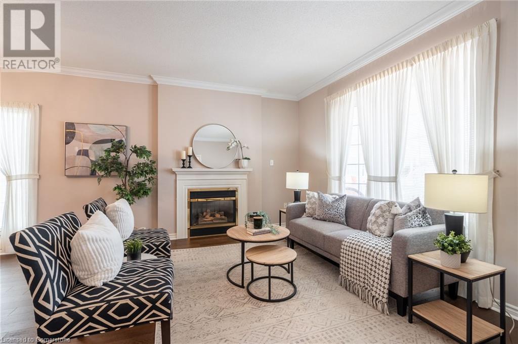 Property at 281 SILVERBIRCH Boulevard Unit# 19 image 4