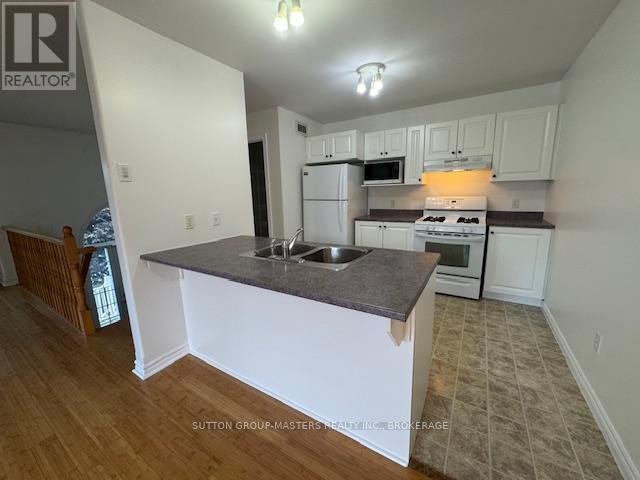 112 Briceland Street, Kingston (Rideau), Ontario  K7K 7L2 - Photo 6 - X12292729