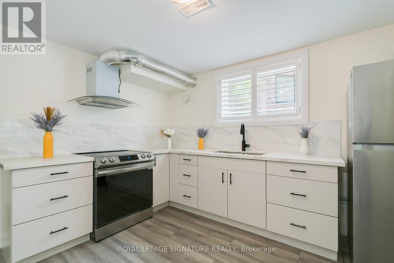 188 Sweeney Drive, Toronto, Ontario  M4A 1V4 - Photo 19 - C12292737