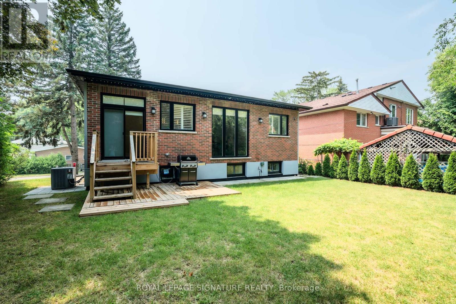 188 Sweeney Drive, Toronto, Ontario  M4A 1V4 - Photo 25 - C12292737