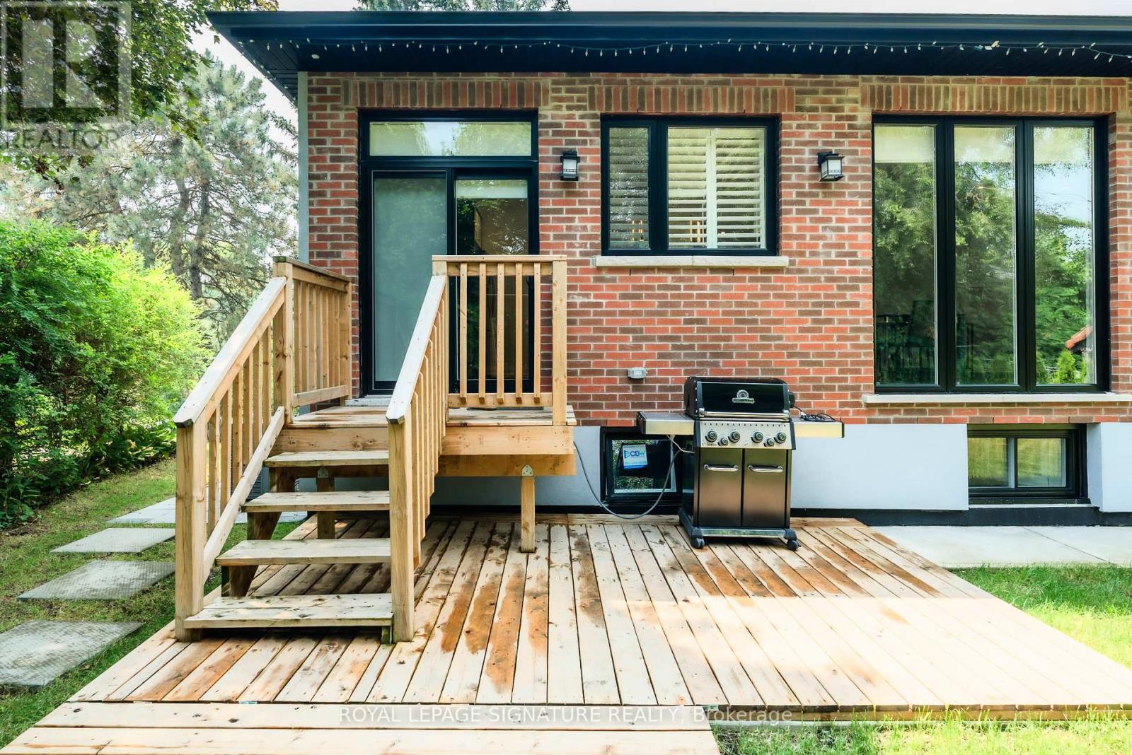 188 Sweeney Drive, Toronto, Ontario  M4A 1V4 - Photo 26 - C12292737