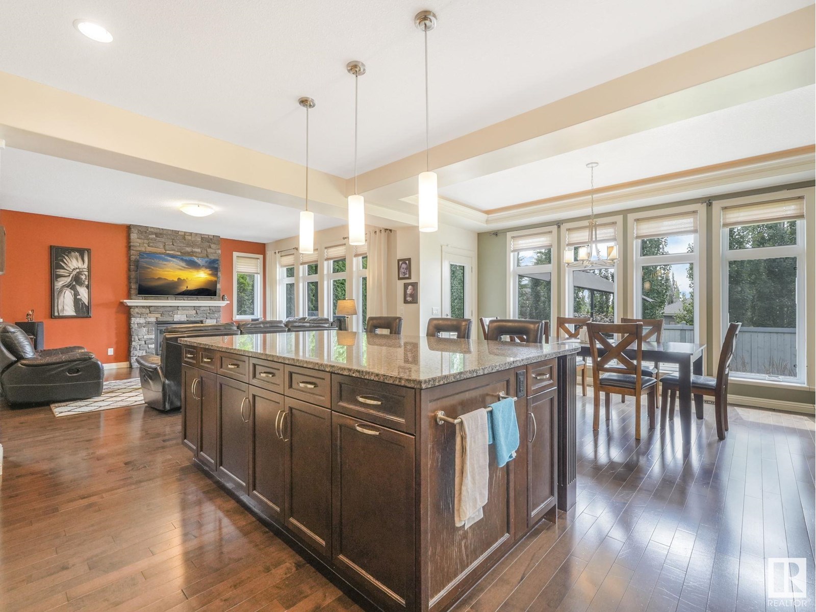 Property at 68 LACOMBE DR image 2