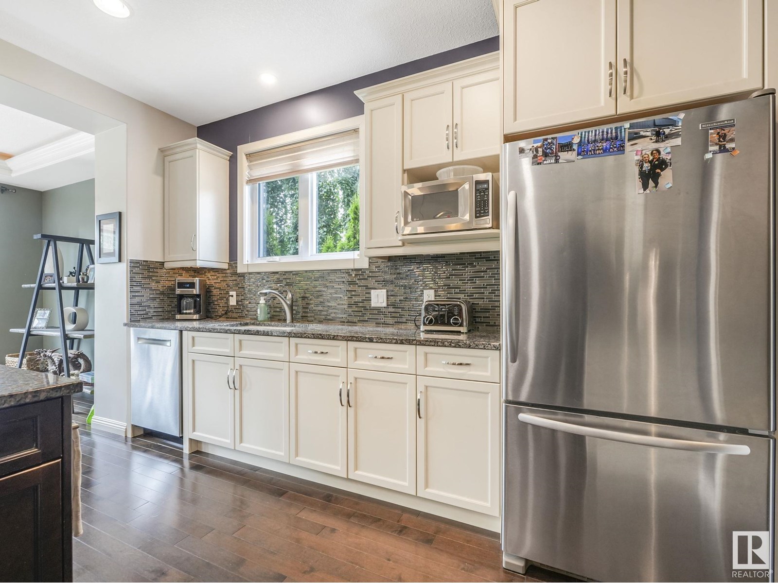 Property at 68 LACOMBE DR image 5