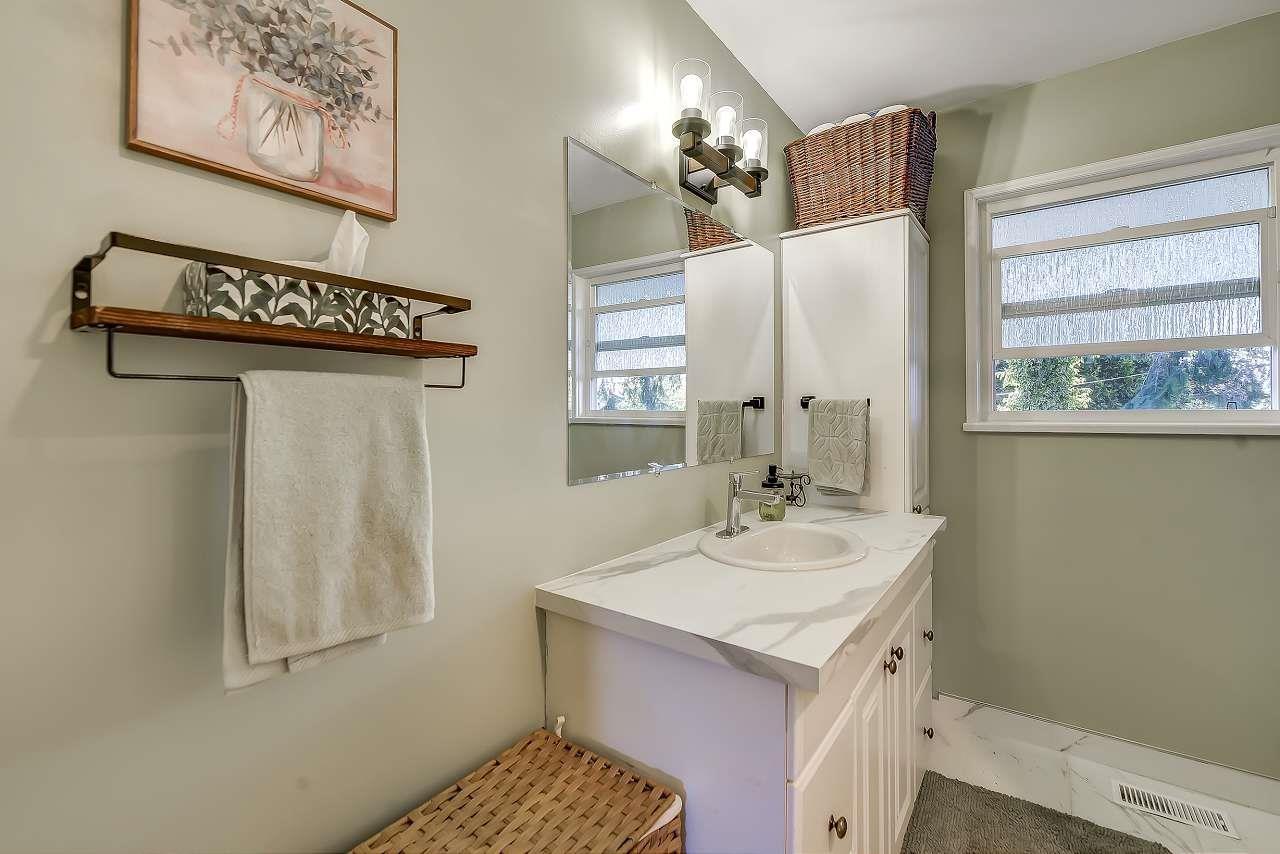 10957 Jay Crescent, Surrey, British Columbia  V3R 5B3 - Photo 9 - R3021425