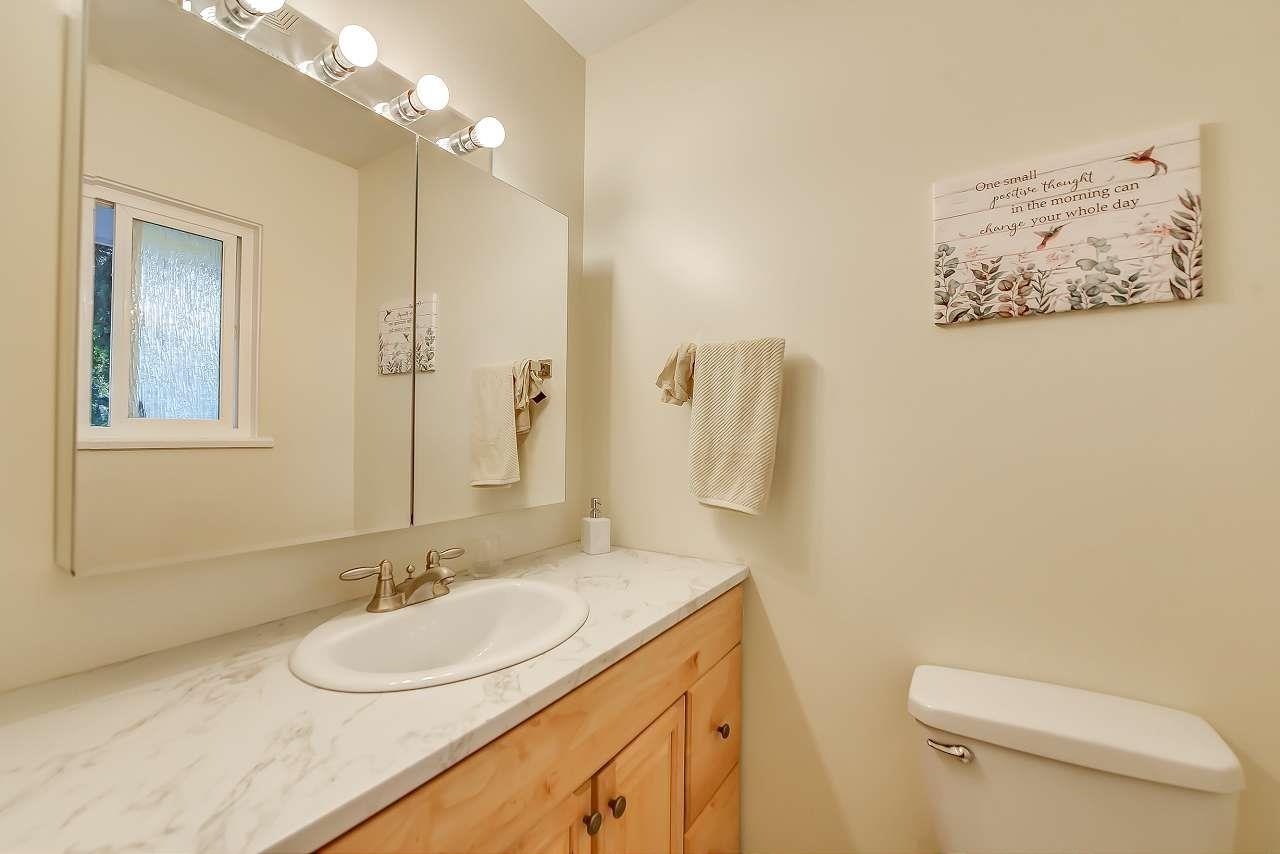 10957 Jay Crescent, Surrey, British Columbia  V3R 5B3 - Photo 6 - R3021425