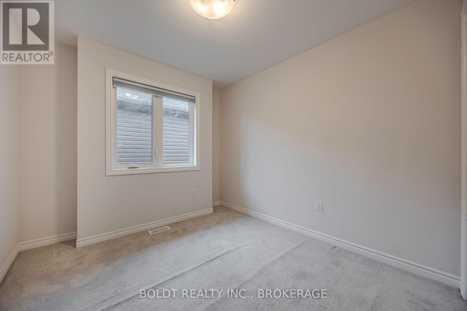 288 Louise Street, Welland, Ontario  L3B 0H8 - Photo 11 - X12272166