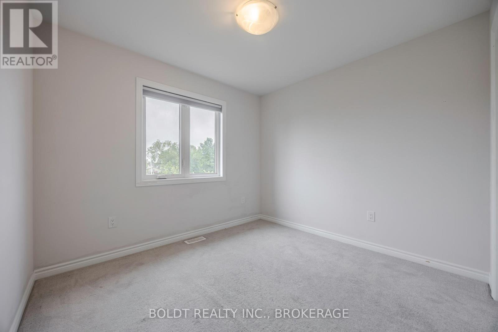 288 Louise Street, Welland, Ontario  L3B 0H8 - Photo 15 - X12272166