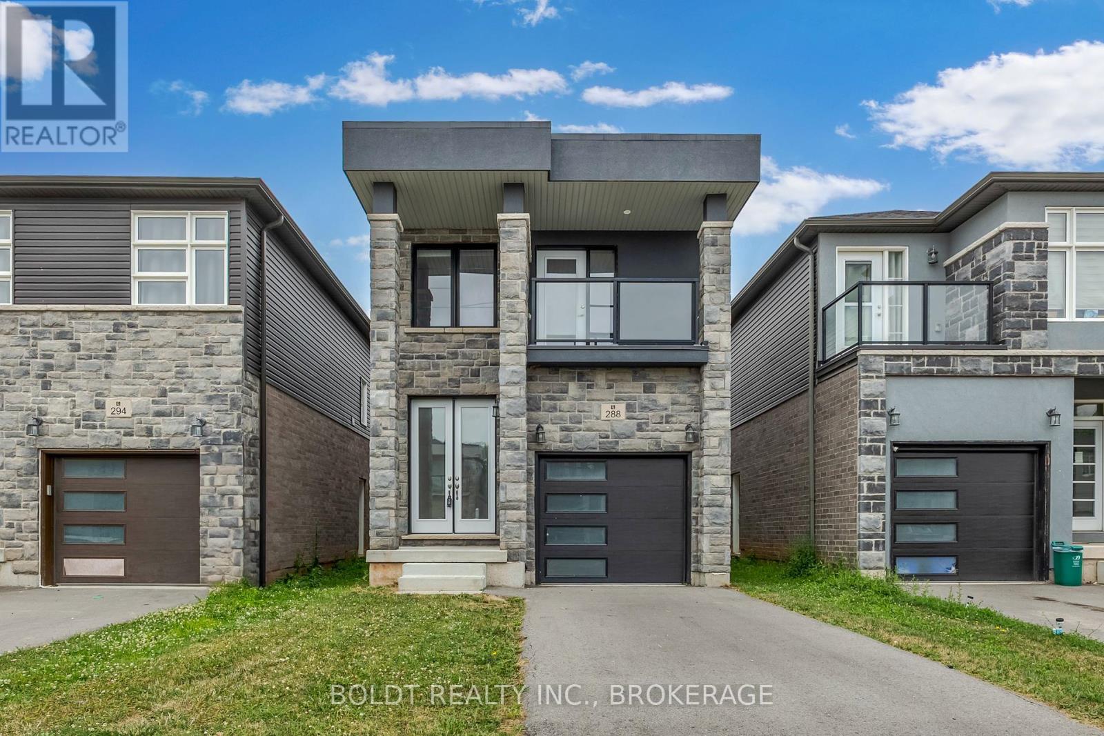 288 Louise Street, Welland, Ontario  L3B 0H8 - Photo 2 - X12272166