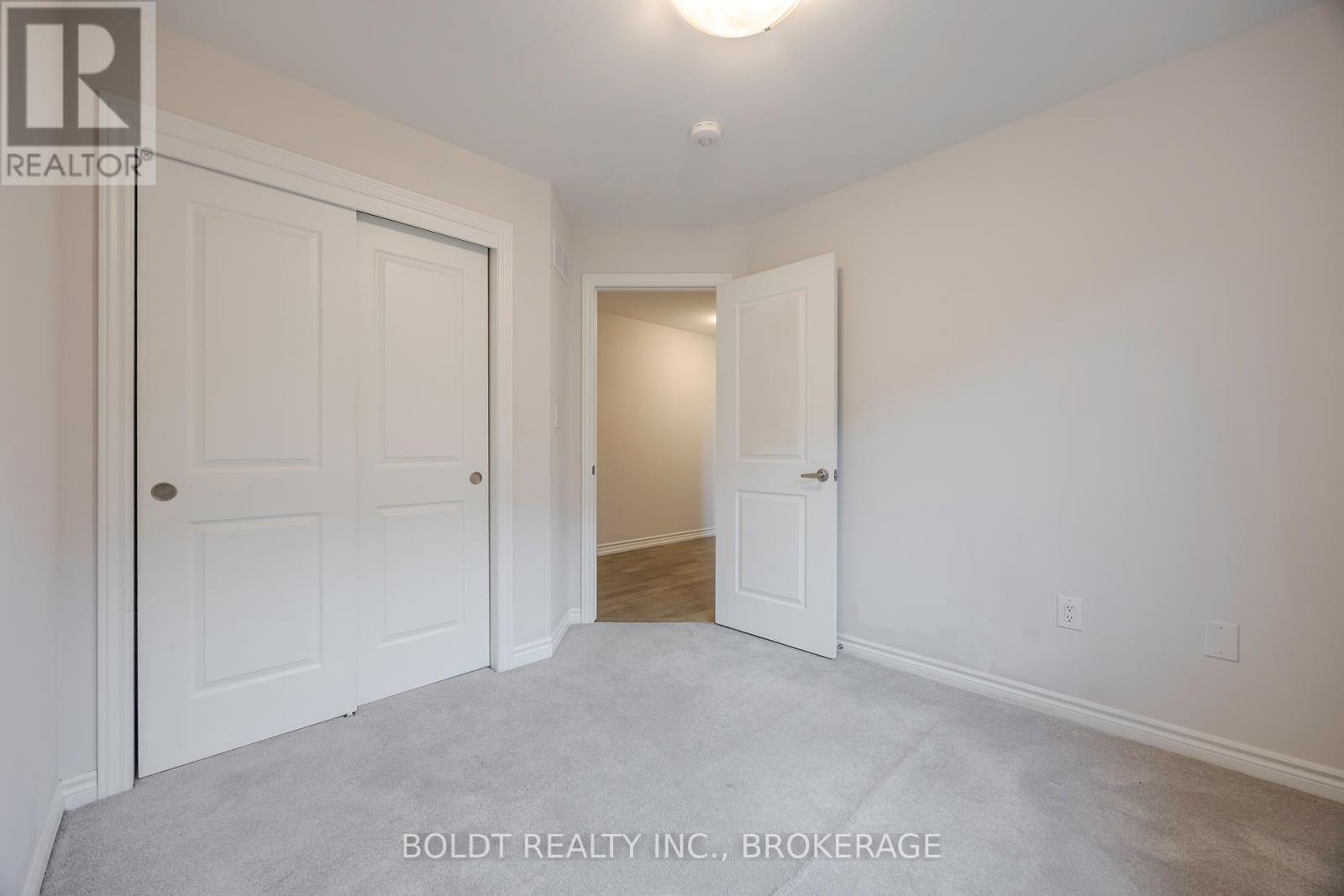 288 Louise Street, Welland, Ontario  L3B 0H8 - Photo 12 - X12272166