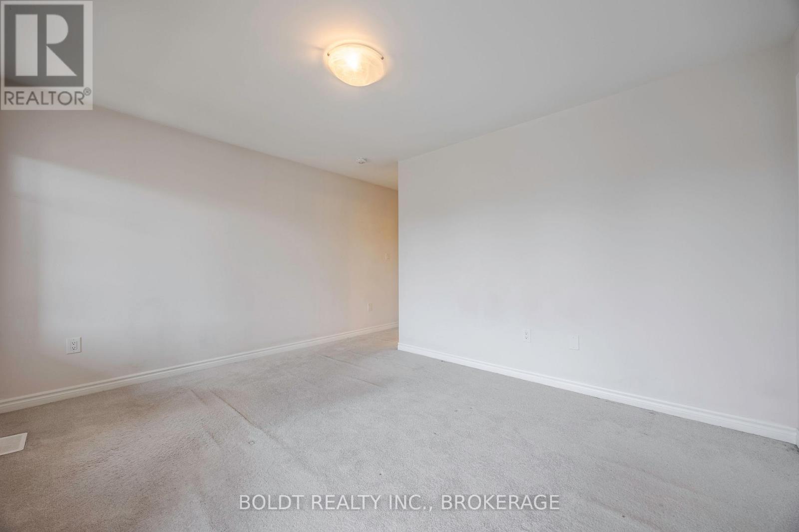 288 Louise Street, Welland, Ontario  L3B 0H8 - Photo 21 - X12272166