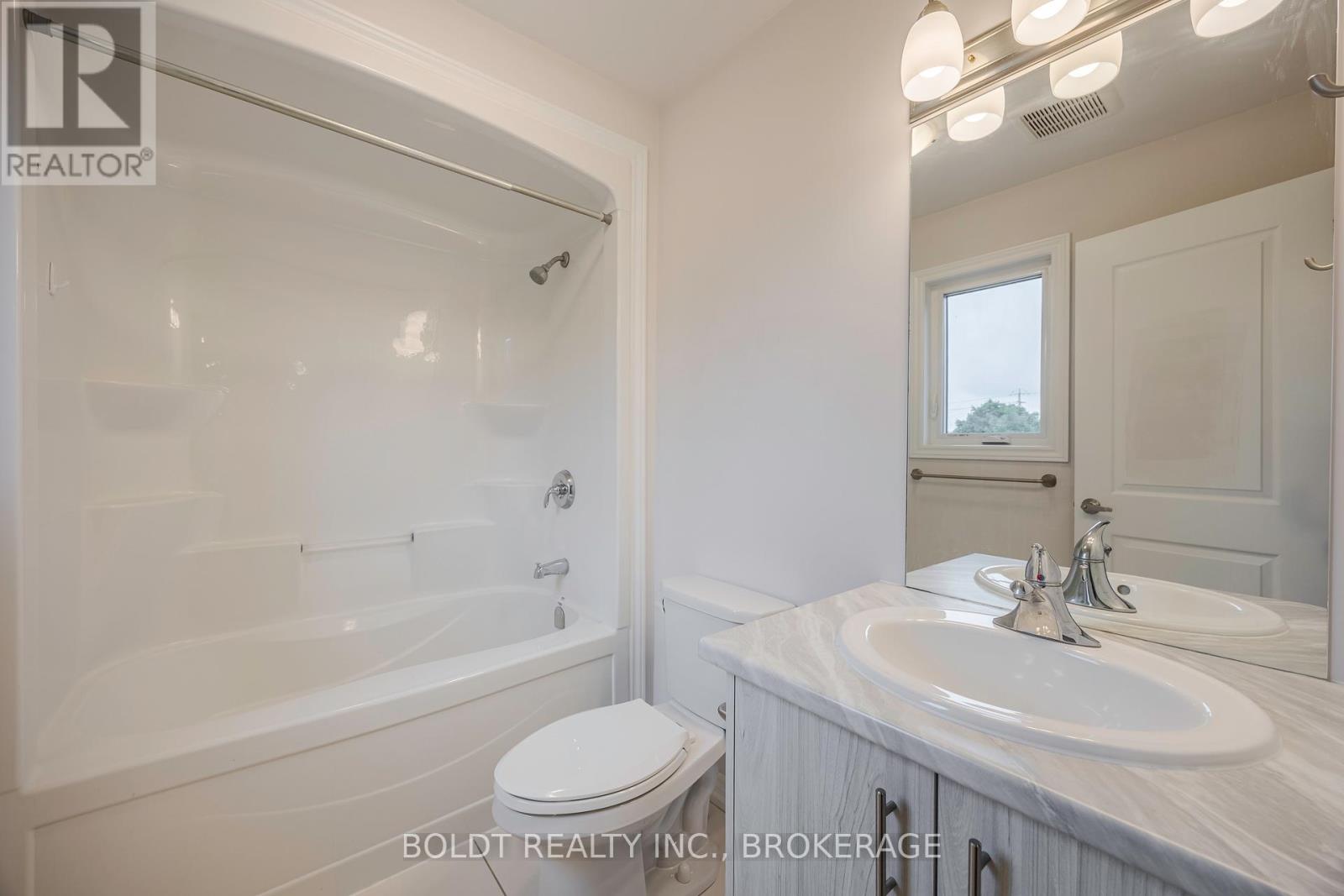288 Louise Street, Welland, Ontario  L3B 0H8 - Photo 17 - X12272166