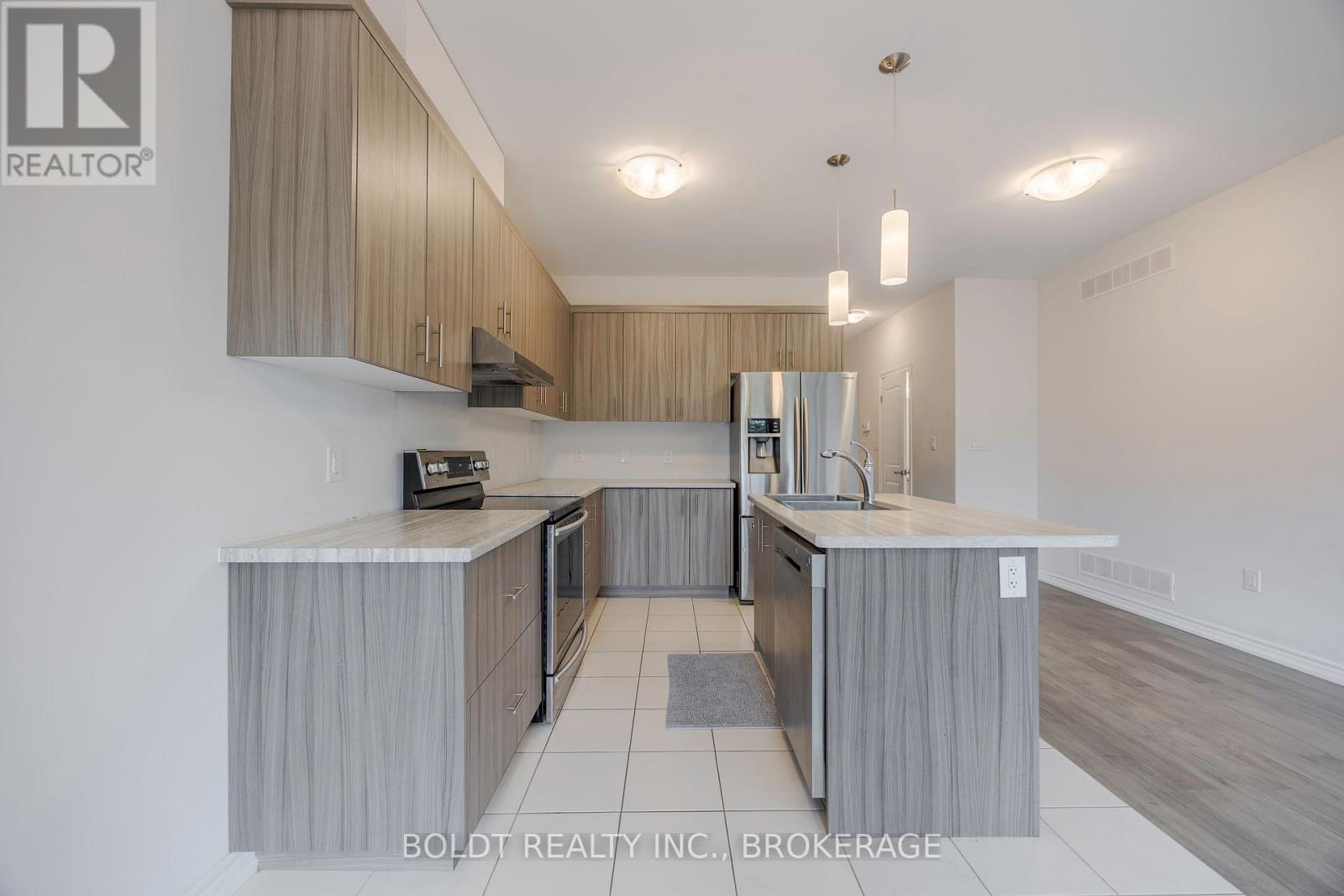 288 Louise Street, Welland, Ontario  L3B 0H8 - Photo 5 - X12272166