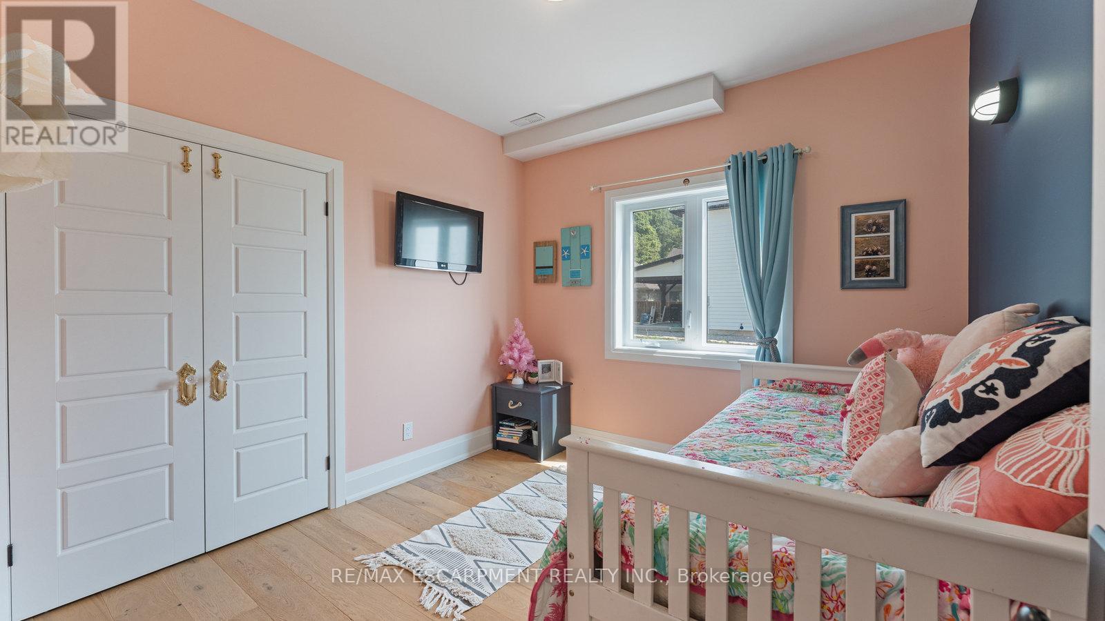 33 Cedar Drive, Norfolk, Ontario  N0E 1T0 - Photo 19 - X12292712
