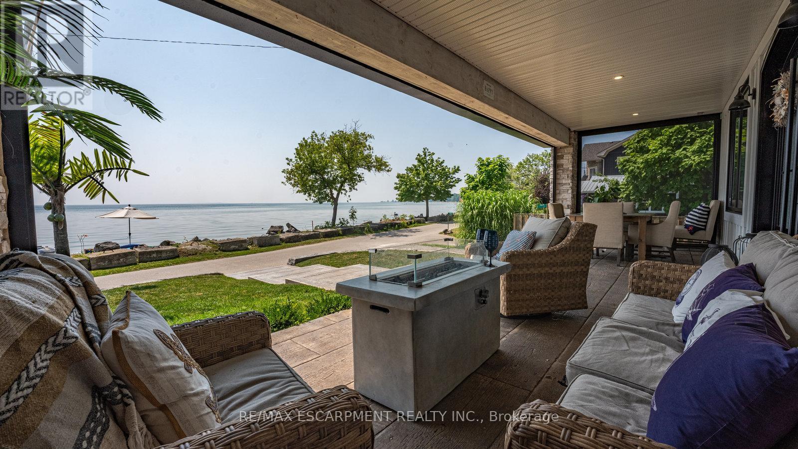 33 Cedar Drive, Norfolk, Ontario  N0E 1T0 - Photo 3 - X12292712