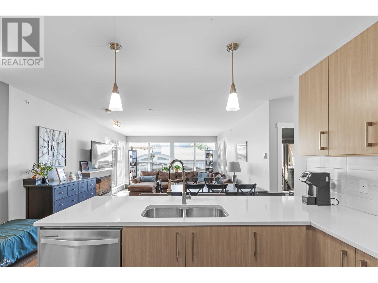 404 2460 Kelly Avenue, Port Coquitlam, British Columbia  V3C 0E3 - Photo 13 - R3028111