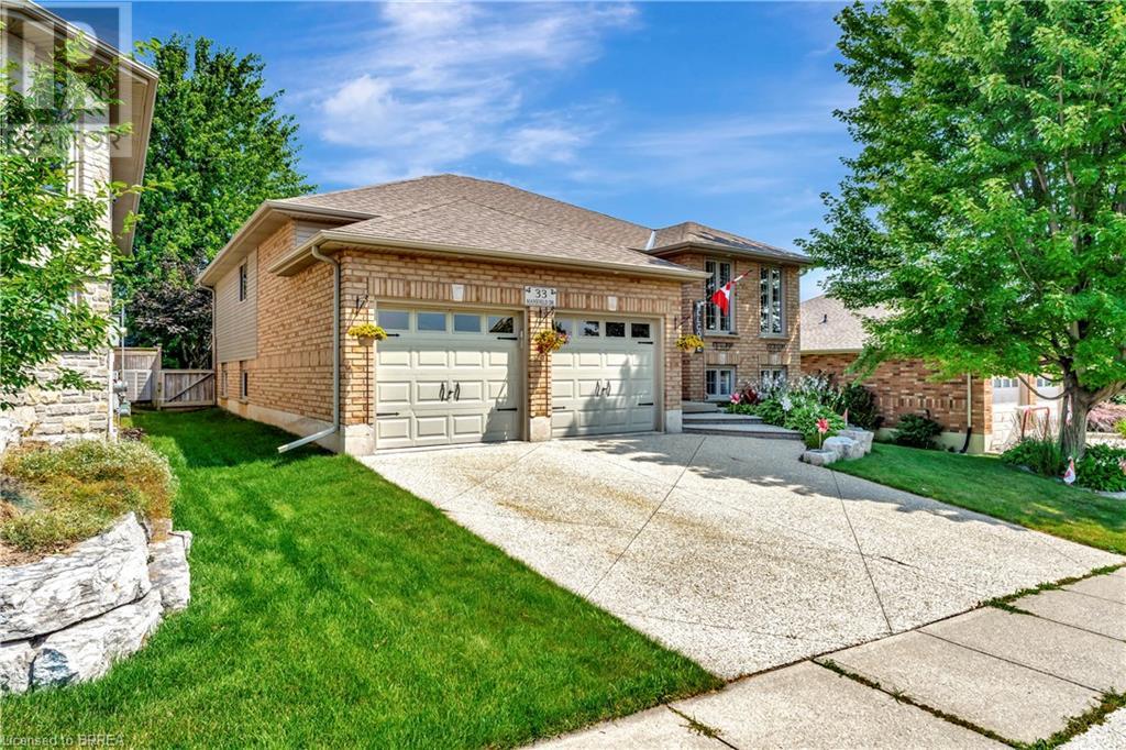 Property at 33 MANSFIELD Drive image 2