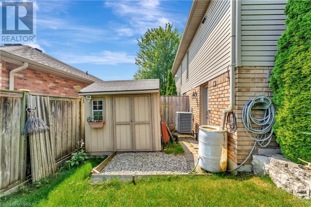 33 Mansfield Drive, St. George, Ontario  N0E 1N0 - Photo 33 - 40752606