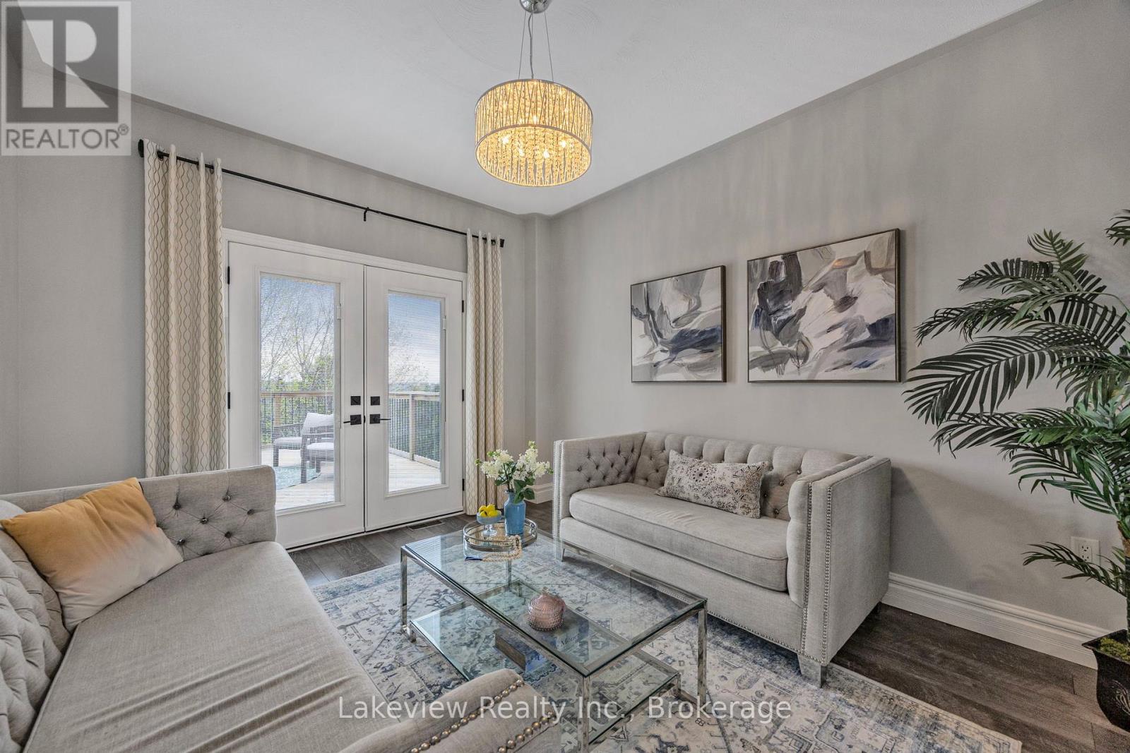 Property at 31 CLEOPATRA COURT image 3