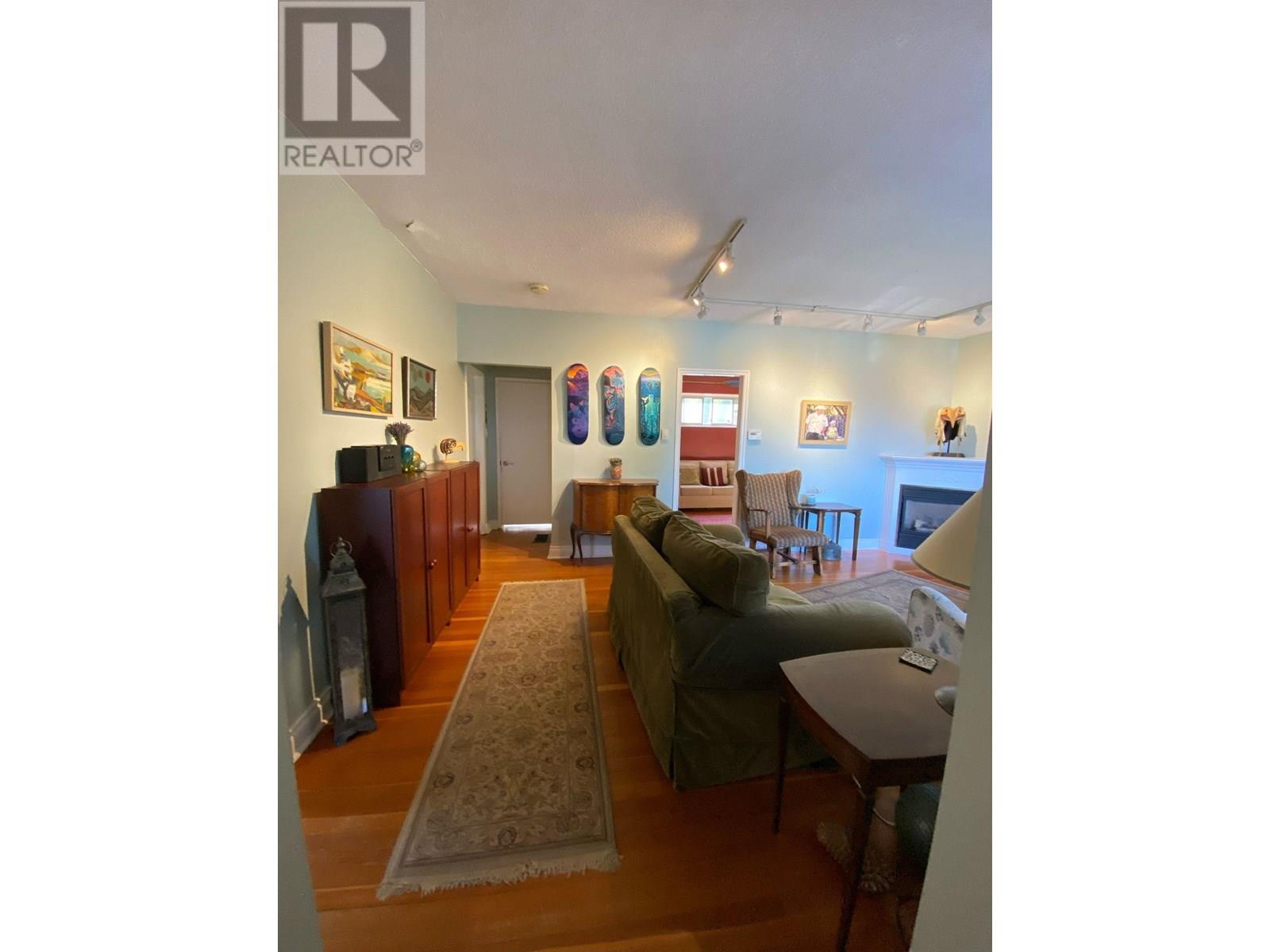 Property at 521 GARFIELD STREET image 5