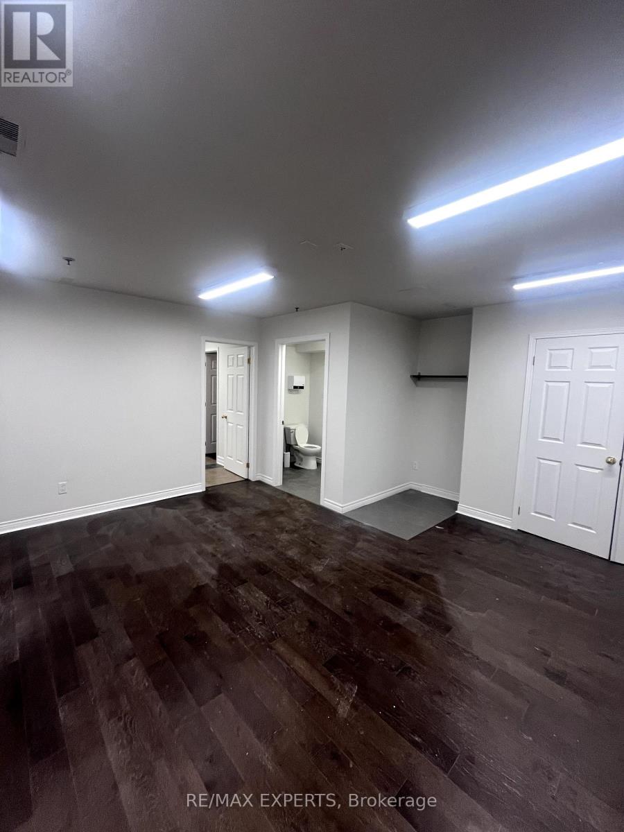 6 - 14 Steinway Boulevard, Toronto, Ontario  M9W 6M6 - Photo 9 - W12074026