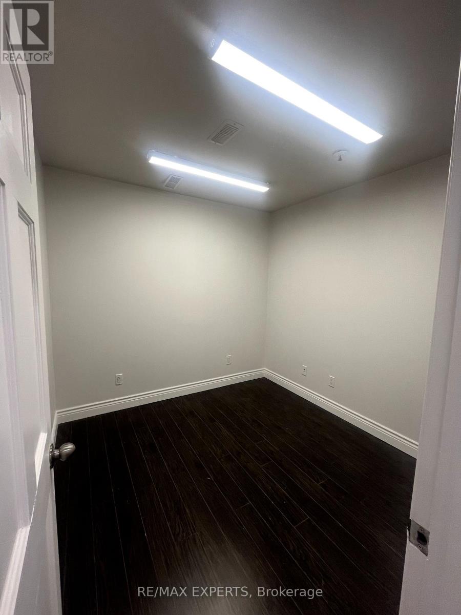 6 - 14 Steinway Boulevard, Toronto, Ontario  M9W 6M6 - Photo 5 - W12074026