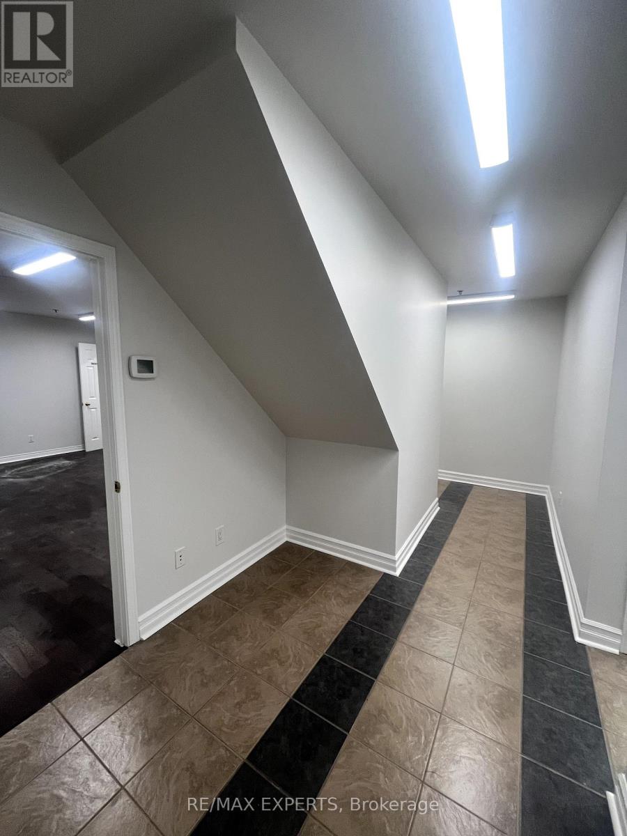 6 - 14 Steinway Boulevard, Toronto, Ontario  M9W 6M6 - Photo 7 - W12074026