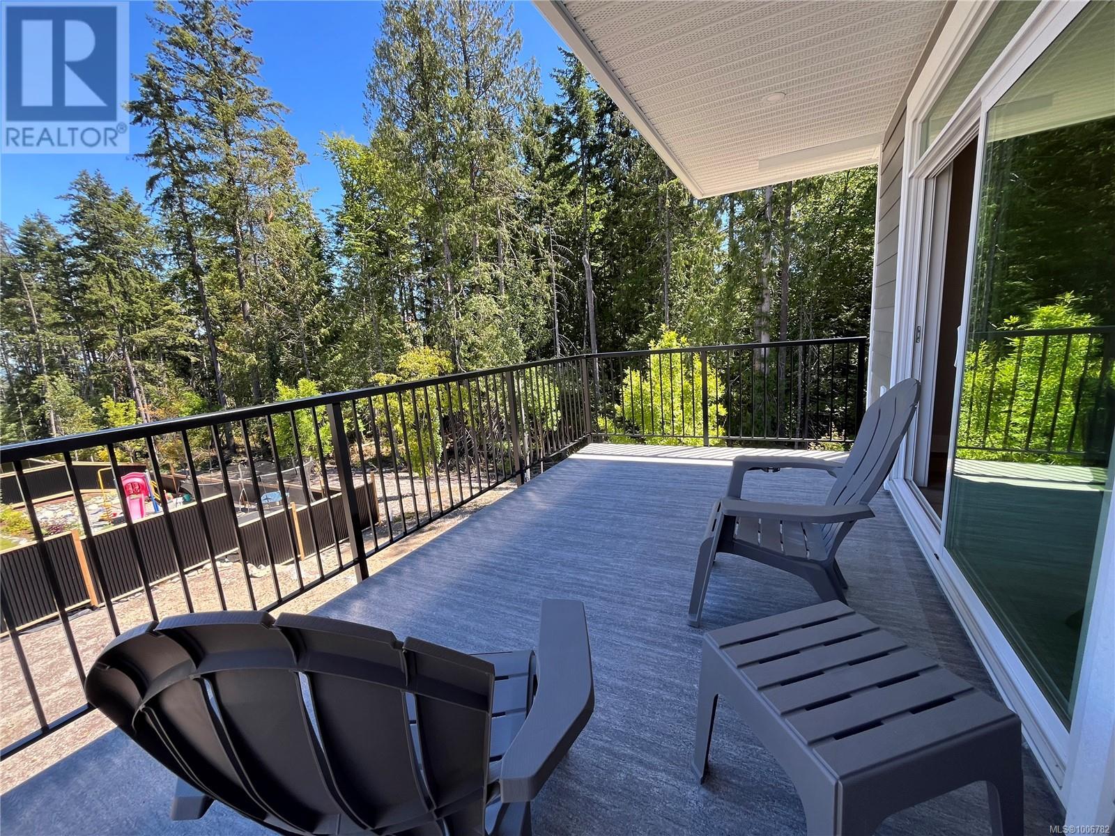 Property at 671 Sanderson Rd image 2