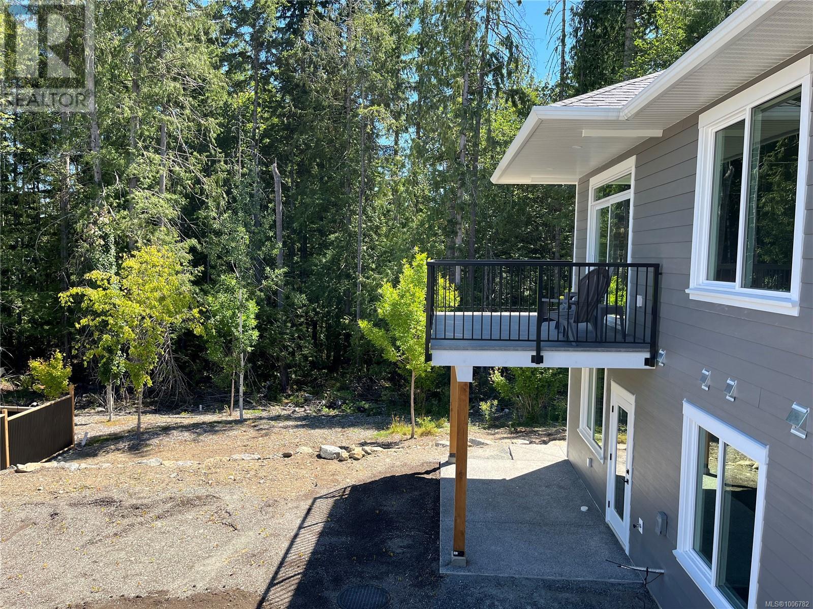 Property at 671 Sanderson Rd image 1