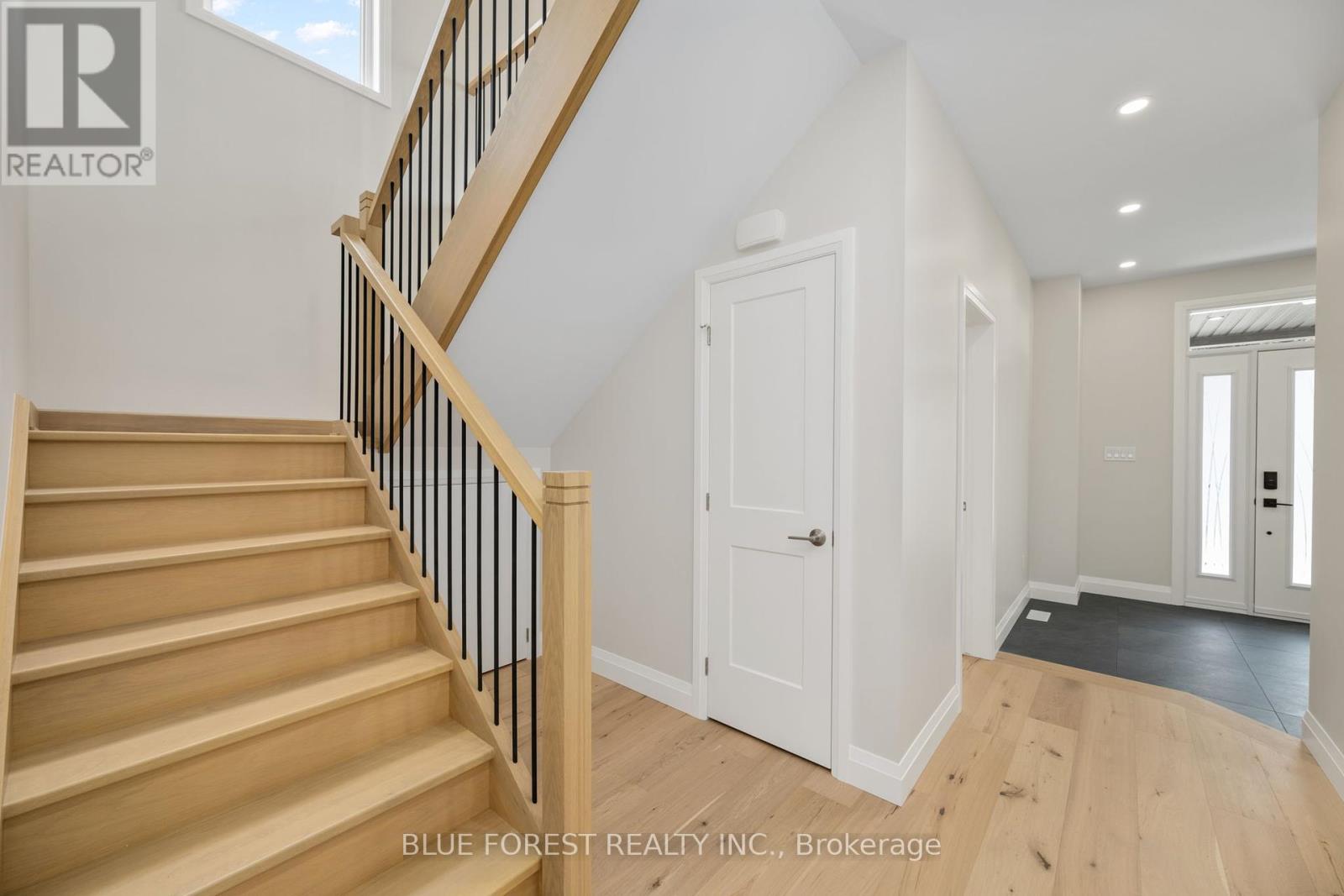 156 Maud Street, Central Elgin, Ontario  N5L 1C8 - Photo 10 - X12292781