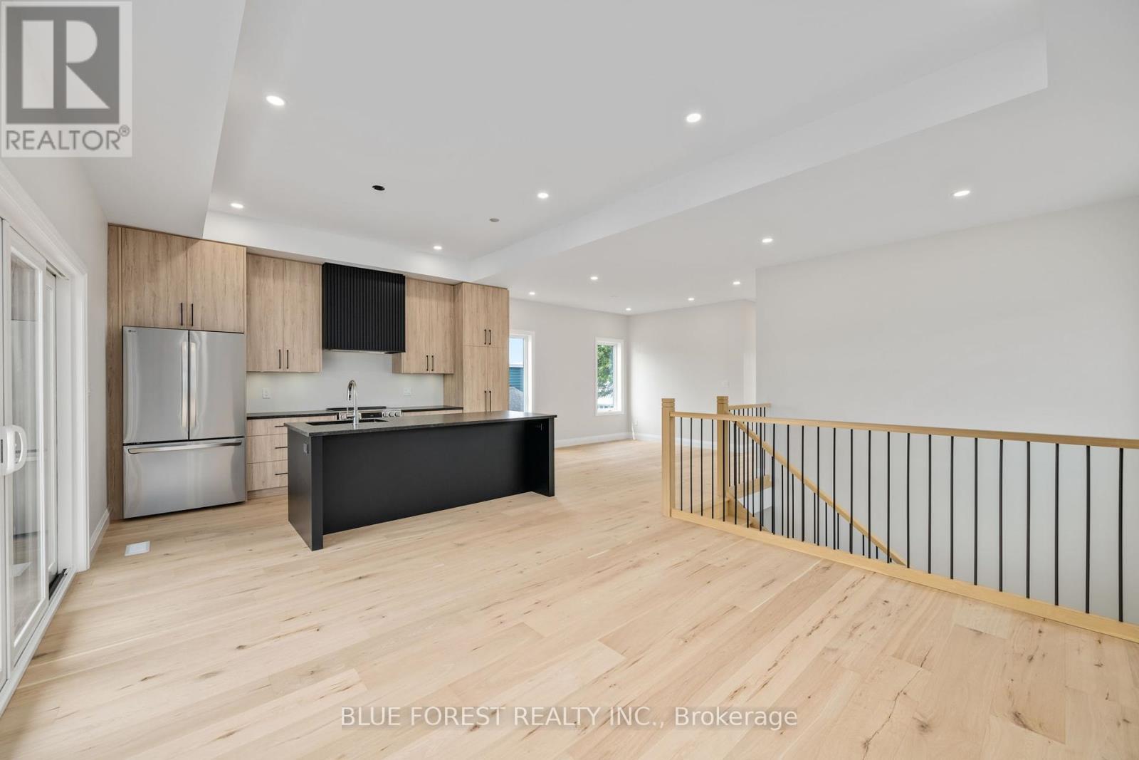 156 Maud Street, Central Elgin, Ontario  N5L 1C8 - Photo 8 - X12292781