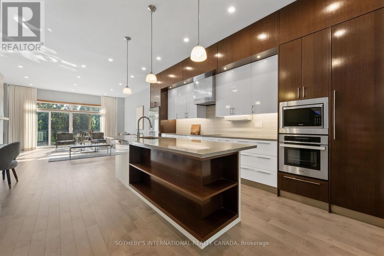 28a Twenty First Street, Toronto (Long Branch), Ontario  M8V 3L7 - Photo 10 - W12292775