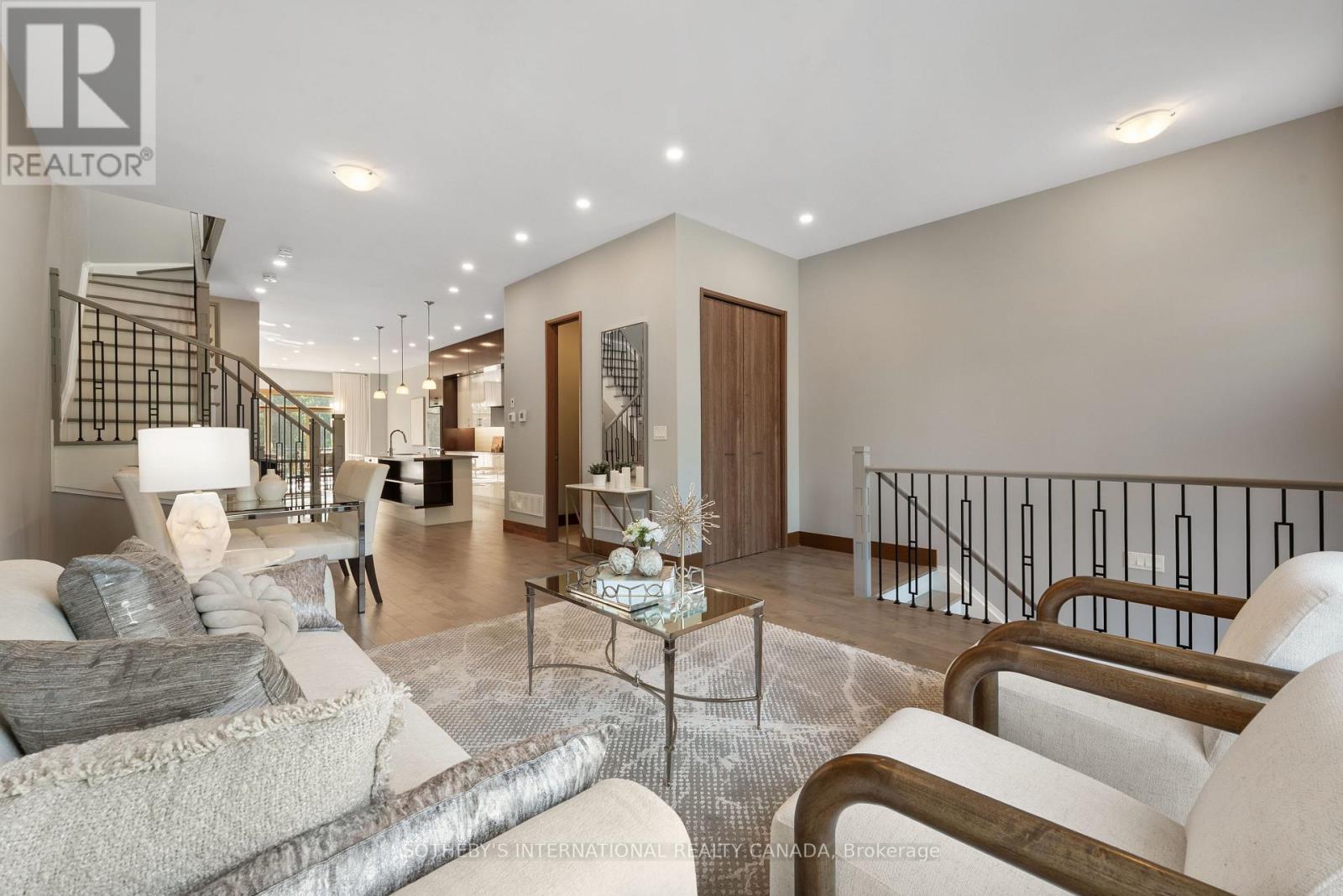 28a Twenty First Street, Toronto (Long Branch), Ontario  M8V 3L7 - Photo 6 - W12292775