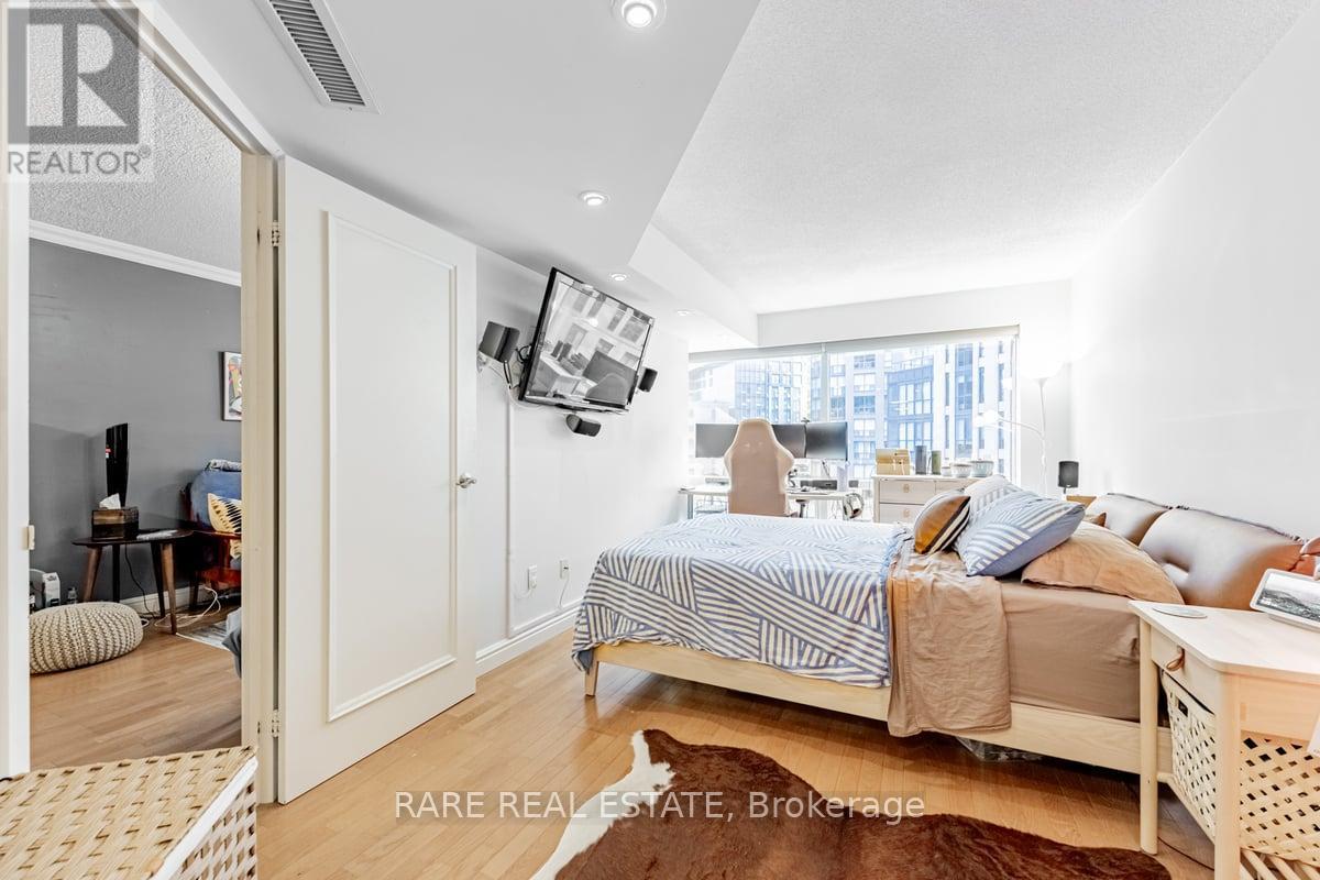 310 - 1001 Bay Street, Toronto, Ontario M5S 3A6 - Photo 17 - C12292618