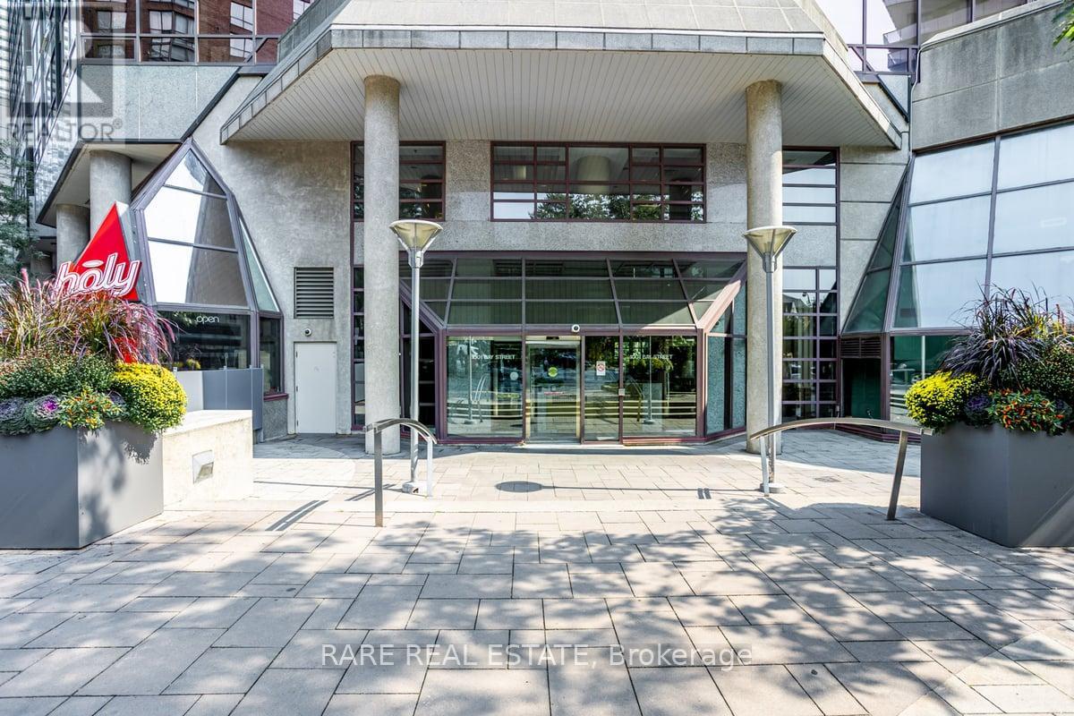 310 - 1001 Bay Street, Toronto, Ontario M5S 3A6 - Photo 34 - C12292618