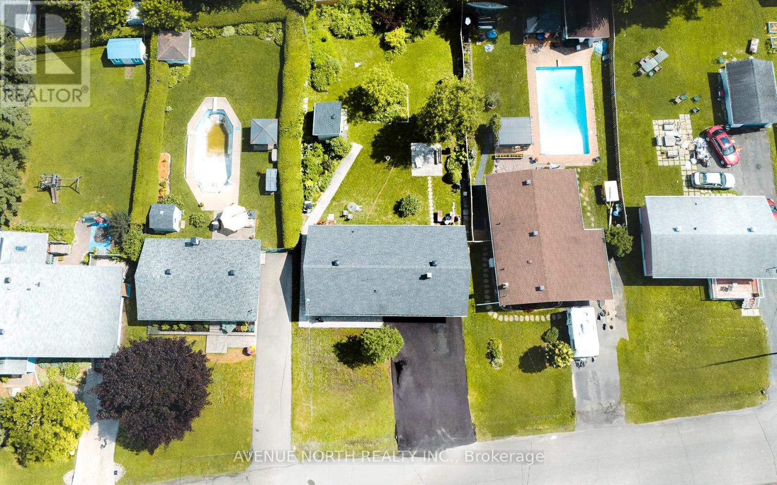 Property at 882 BALSAM DRIVE image 3