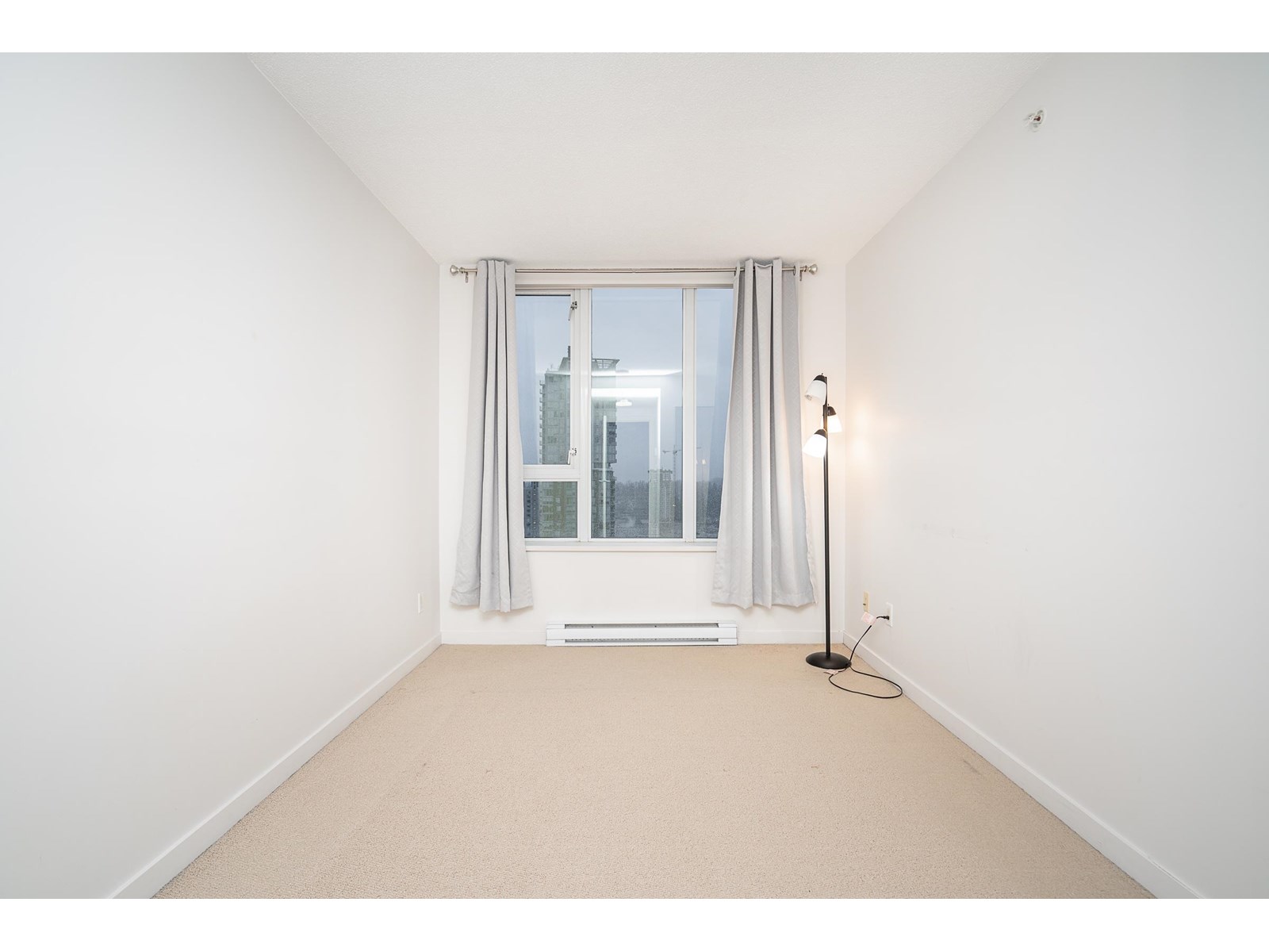 2709 13325 102a Avenue, Surrey, British Columbia  V3T 0J5 - Photo 8 - R3028390