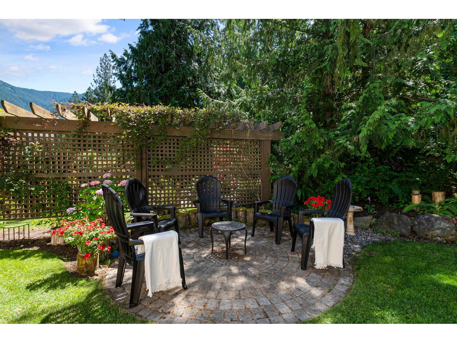 43348 Creekside Circle, Cultus Lake South, Lindell Beach, British Columbia  V2R 0Z4 - Photo 6 - R3026993