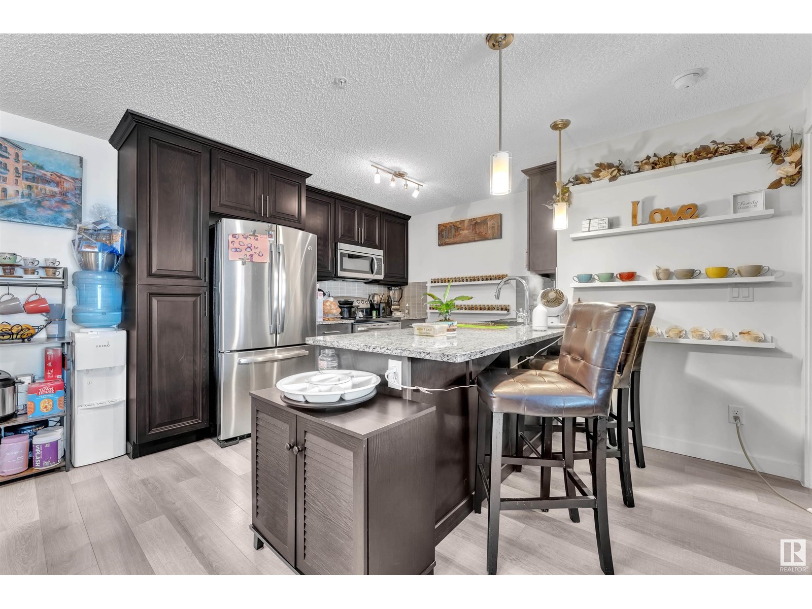 Property at #228 6076 SCHONSEE WY NW image 4