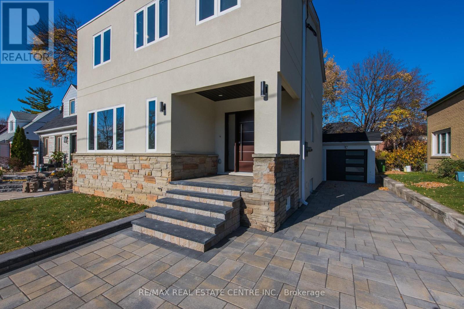Walkup Basement - 8 Clearview Heights, Toronto, Ontario  M6M 1Z9 - Photo 19 - W12292821