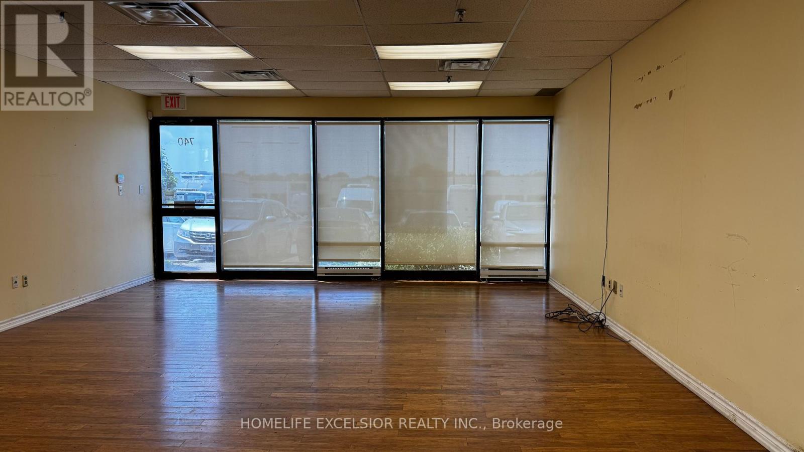 740 Gordon Baker Road, Toronto, Ontario  M2H 3B4 - Photo 2 - C12111782