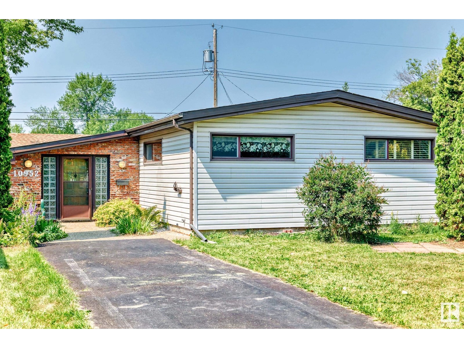 Property at 10952 157 ST NW image 1