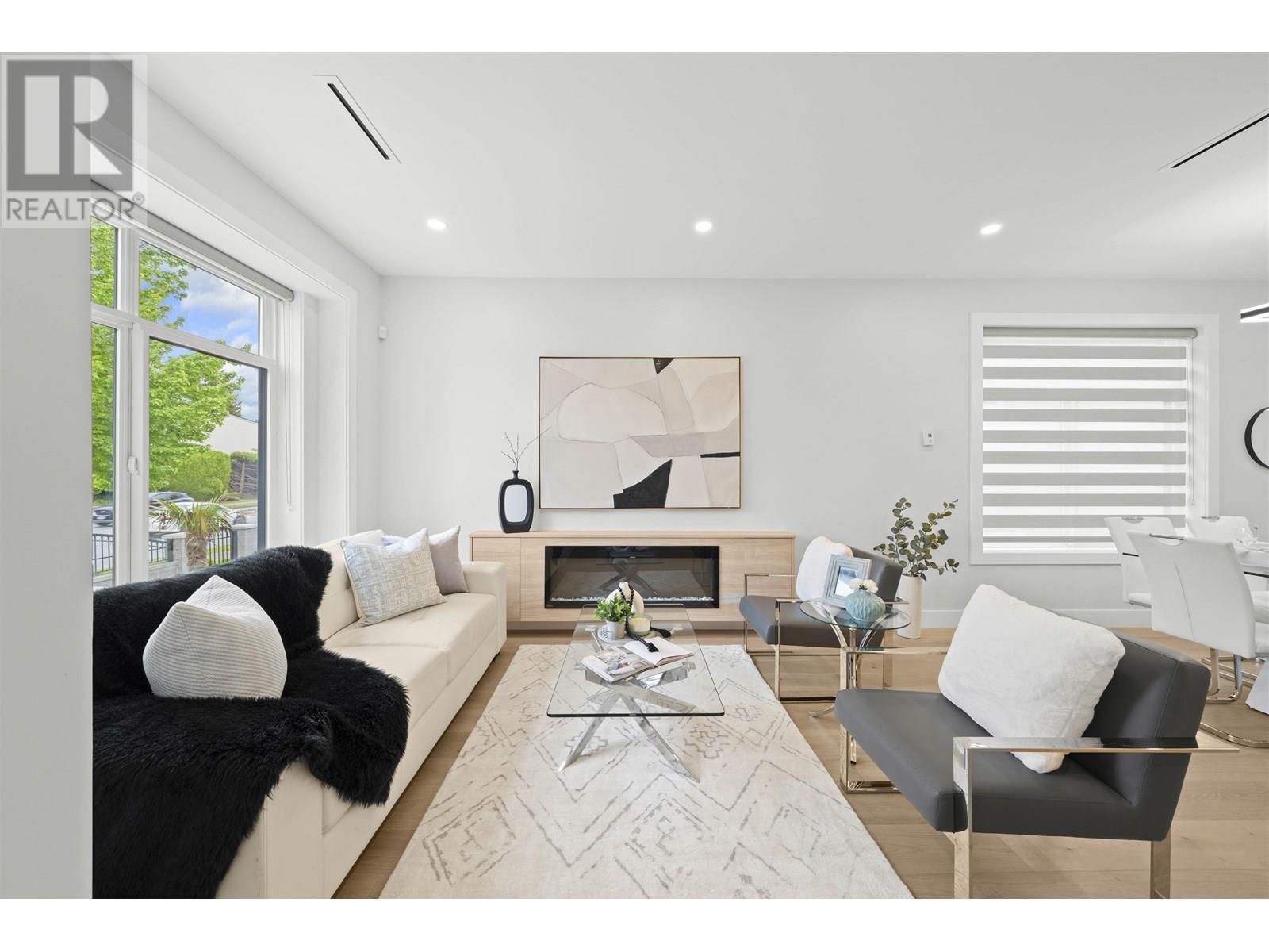 3498 E 49th Avenue, Vancouver, British Columbia  V5S 1M2 - Photo 4 - R3028348