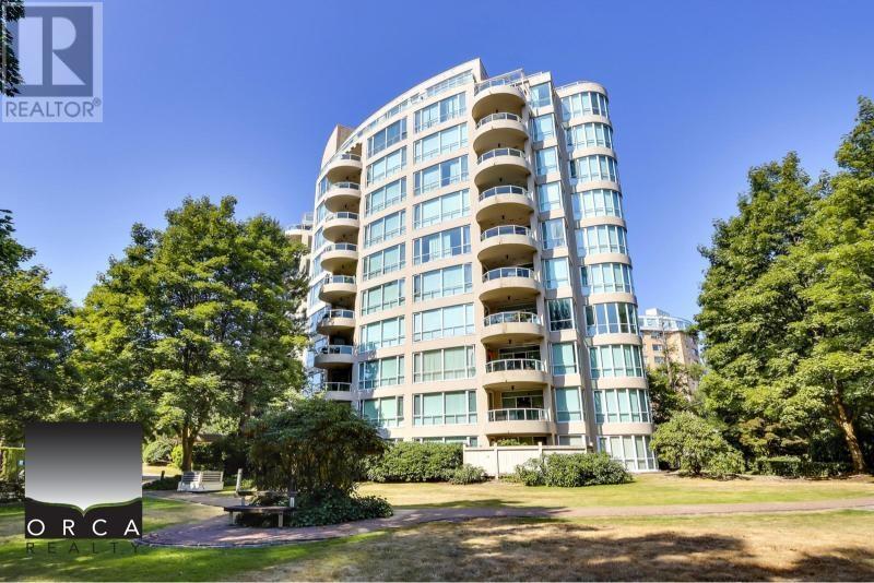 201 995 ROCHE POINT DRIVE, North Vancouver, British Columbia