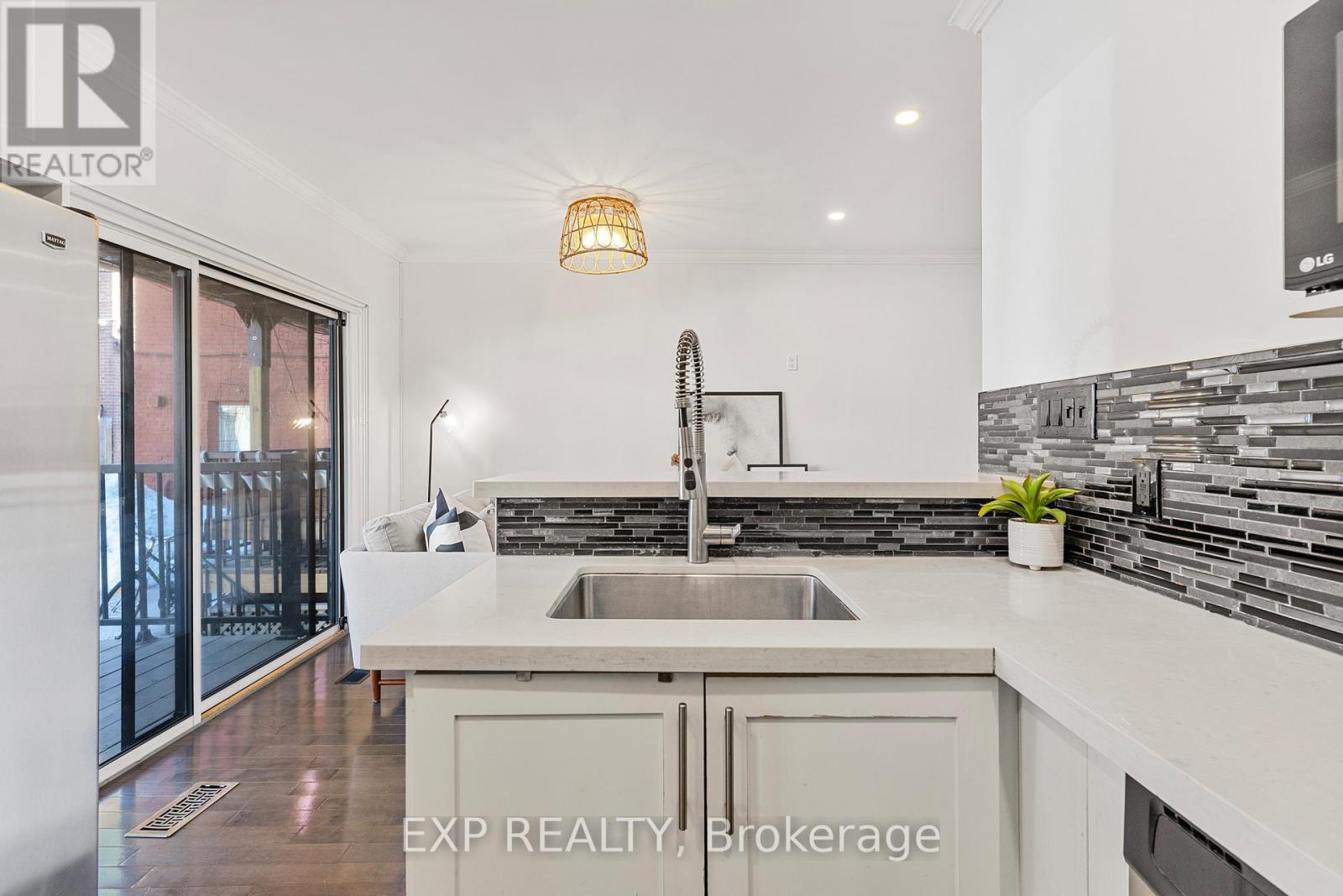 366 Dundas Street E, Toronto, Ontario  M5A 2A3 - Photo 14 - C12292840