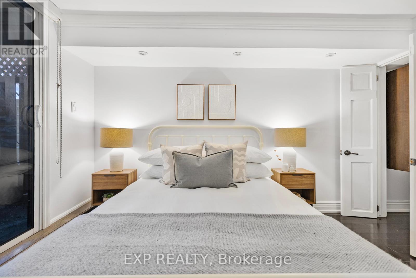 366 Dundas Street E, Toronto, Ontario  M5A 2A3 - Photo 20 - C12292840