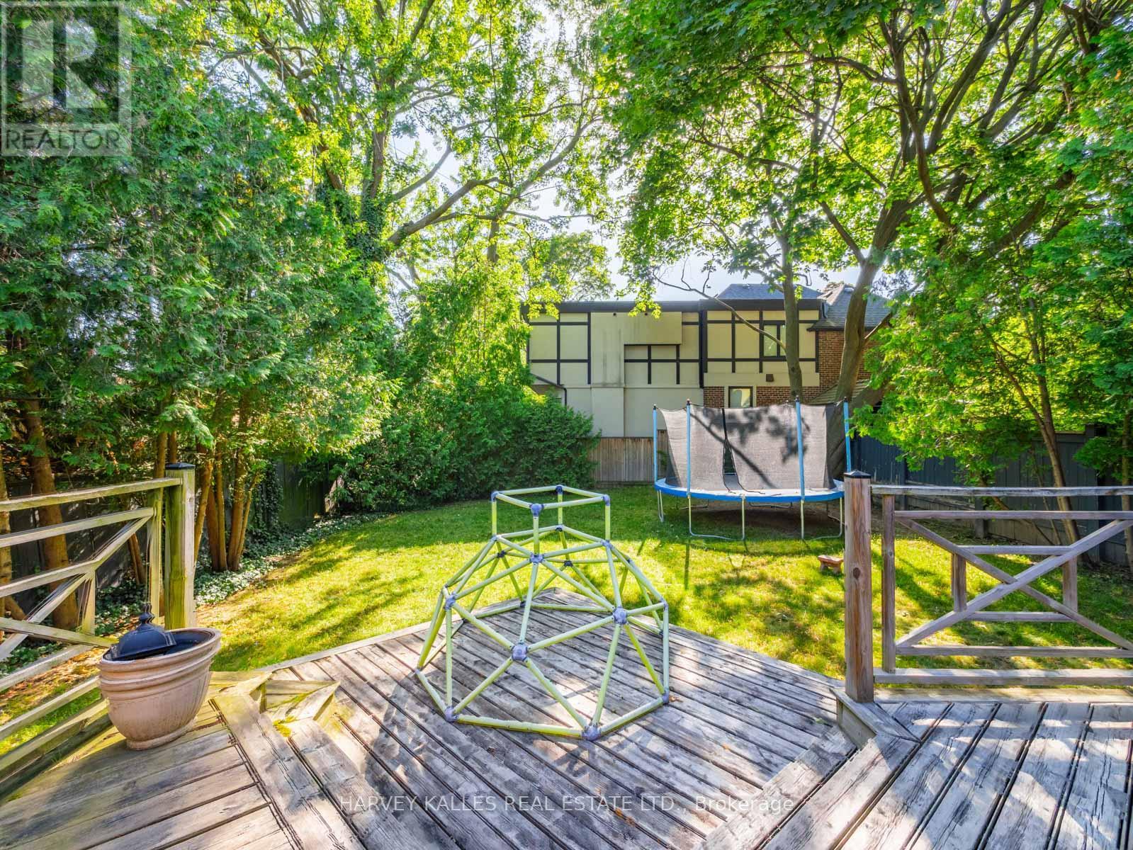 6 Glenarden Road, Toronto (Forest Hill North), Ontario  M6C 3J7 - Photo 11 - C12292920